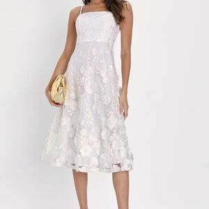 (NWT) Glamour Garden White 3D Floral Embroidered Midi Dress